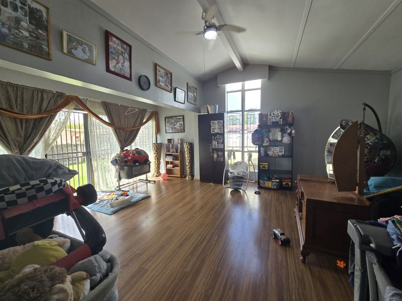 3 Bedroom House for Sale in Vanderbijlpark SE 1 - Photo 9