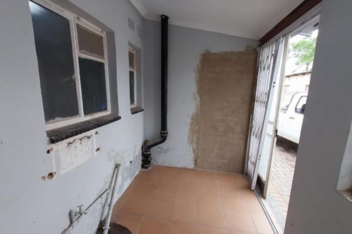 Turn the key to luxury living! - Photo 4