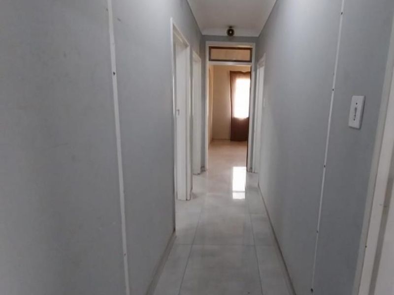 Turn the key to luxury living! - Photo 8