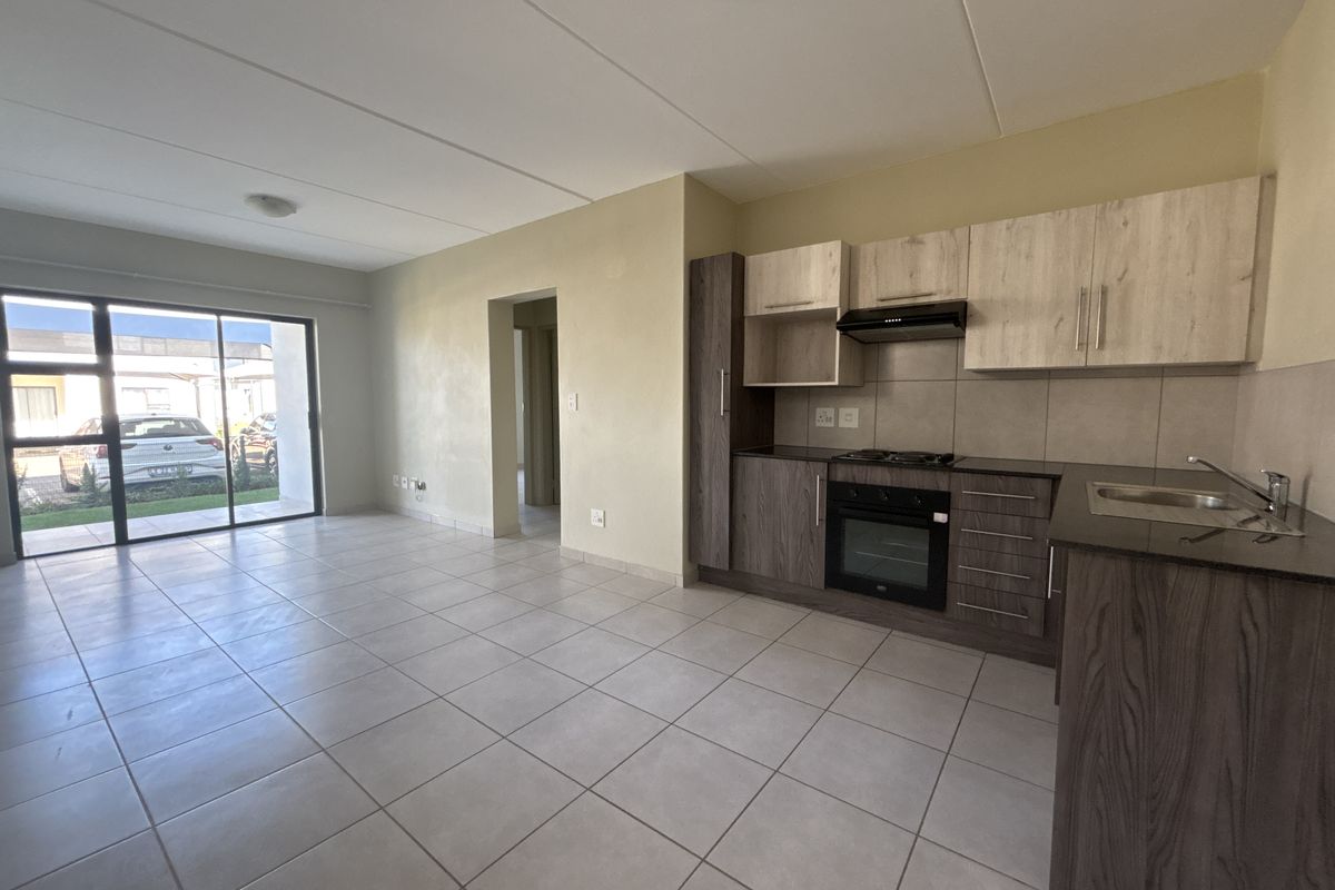 Spacious 2-Bedroom Starter Home in an Upmarket Complex in Brentwood Park, Benoni - Photo 4