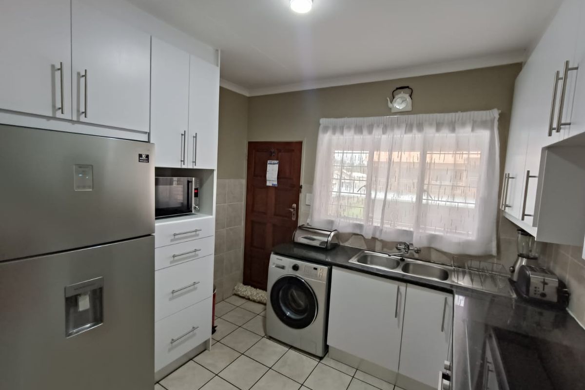 2-Bedroom Apartment for Sale - Photo 4