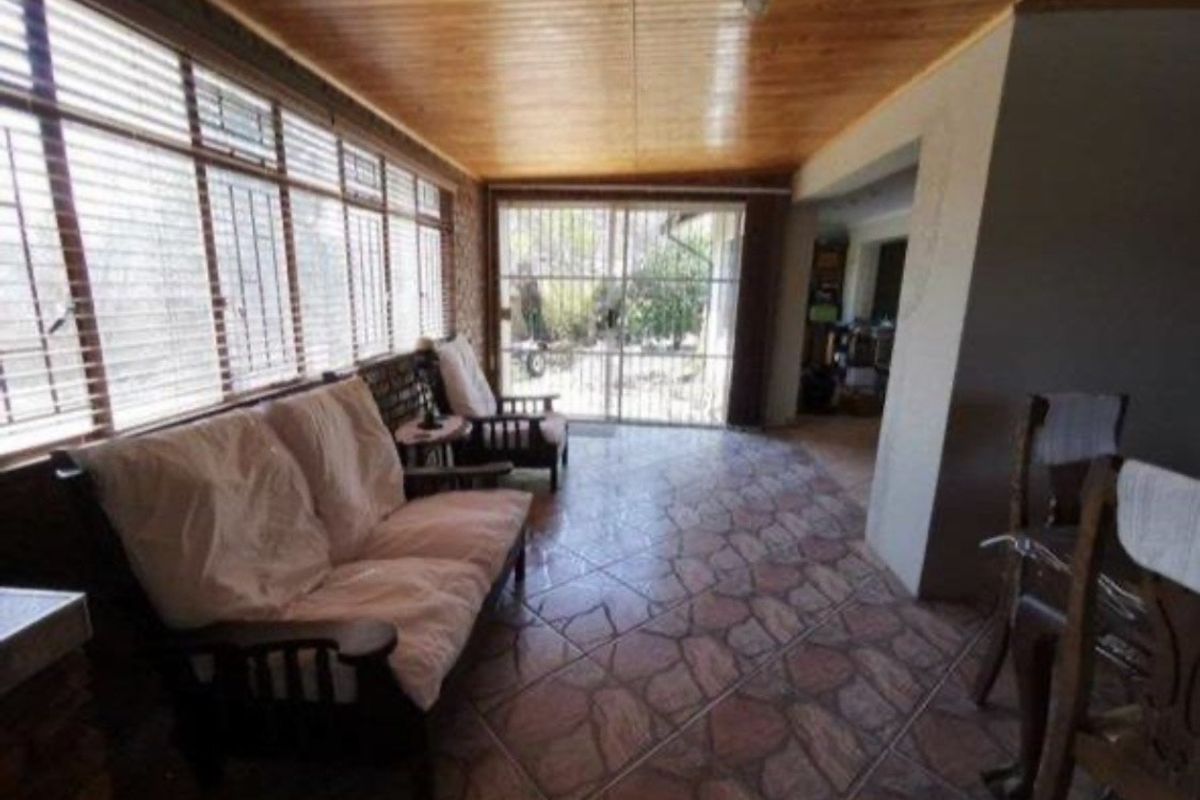 Your New Home, Perfectly Positioned - Photo 4