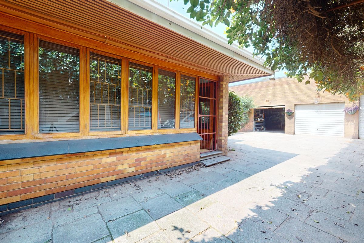 Spacious Family Home in the Heart of Lambton’s Business District! - Photo 4