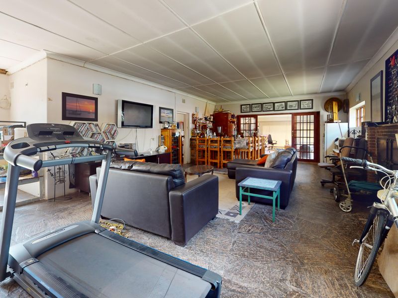 Spacious Family Home in the Heart of Lambton’s Business District! - Photo 10