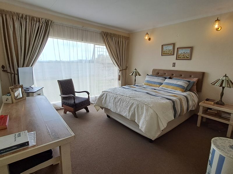 Charming 3-Bedroom Family Home with Beautiful Garden for sale in Balfour Mpumalanga - Photo 8