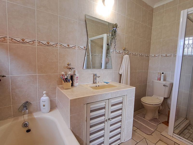 Charming 3-Bedroom Family Home with Beautiful Garden for sale in Balfour Mpumalanga - Photo 9