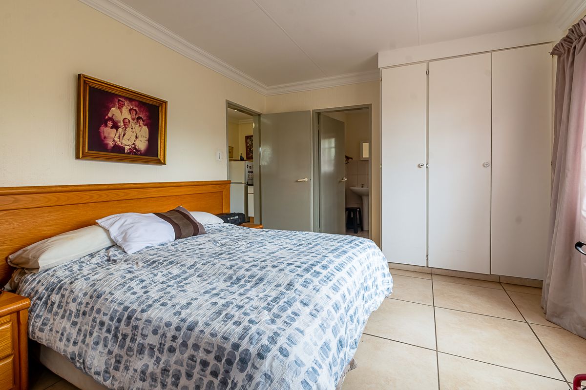 2 Bedroom Apartment in Willow Haven!!! - Photo 5