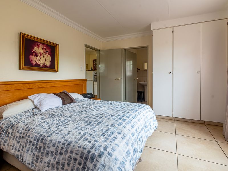 2 Bedroom Apartment in Willow Haven!!! - Photo 5