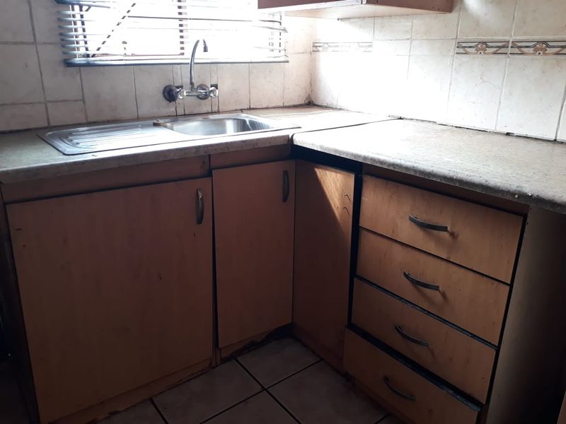 Charming 2-bedroom Freehold home for sale in Meriting, Rustenburg—perfect for comfortable living! - Photo 4