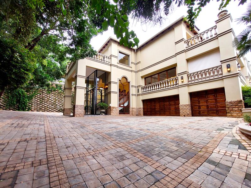 Magnificent grandeur on the Ridge in SAFE WATERKLOOF (Ridge) - Photo 2