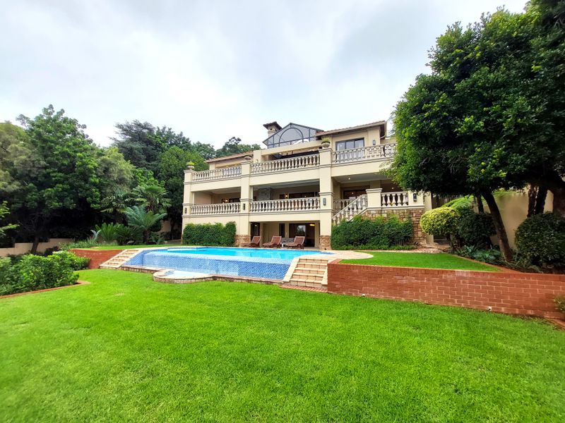 Magnificent grandeur on the Ridge in SAFE WATERKLOOF (Ridge) - Photo 3