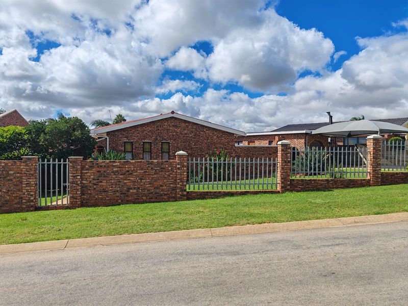 3 Bedroom  Face brick Property in Asalia Park - Photo 3