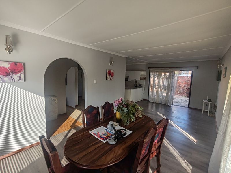 3 Bedroom  Face brick Property in Asalia Park - Photo 9