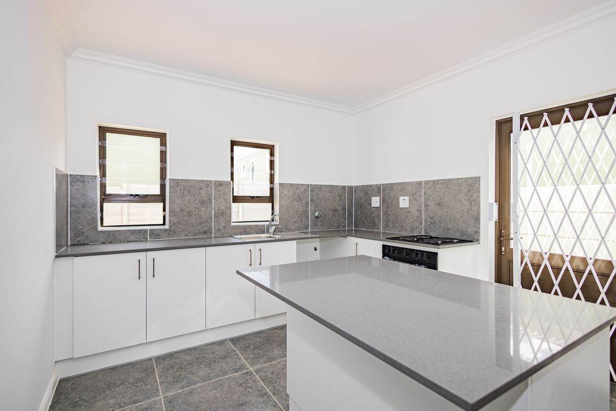 Charming 2-bedroom house for sale in Fisantekraal, Cape Town—your dream home awaits! Don't miss out - Photo 4