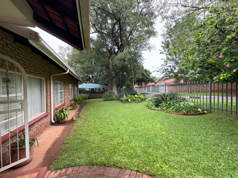 The Complete Family Home! - Photo 3