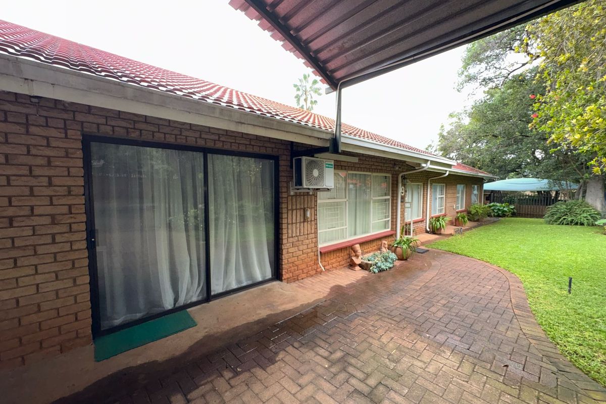 The Complete Family Home! - Photo 4