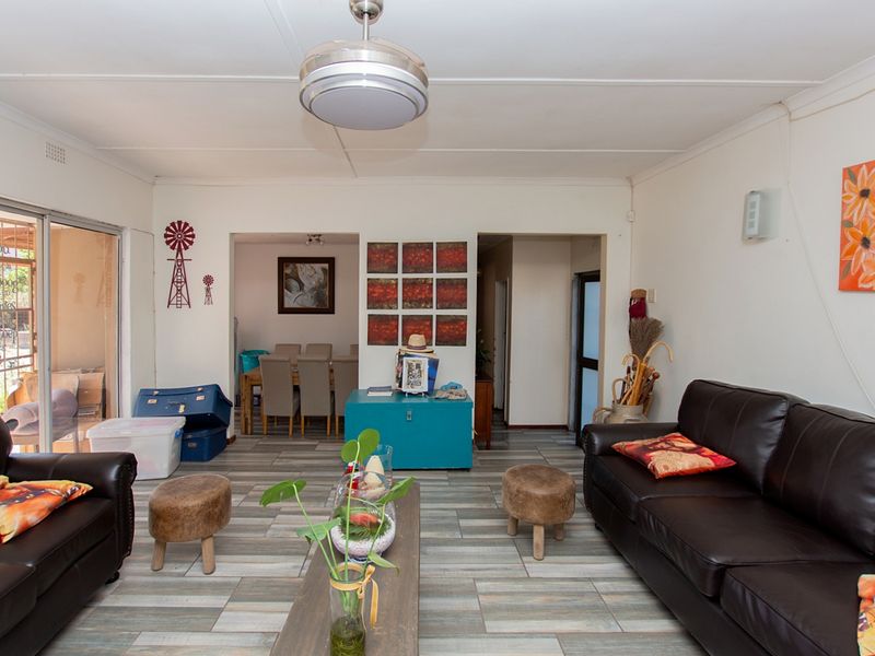 Charming Family Home for Sale in Vredenburg - Photo 3