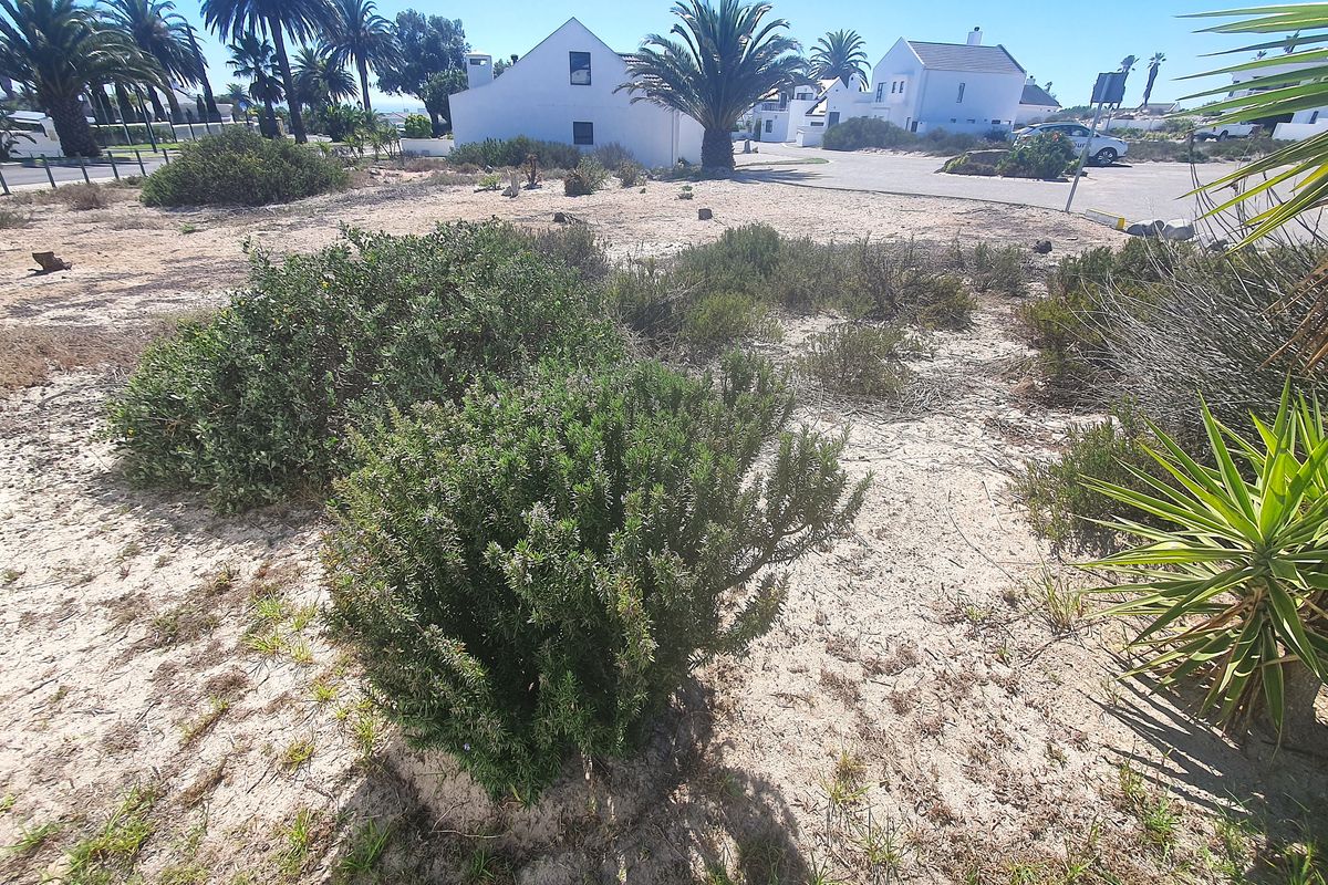 Build your dream home in secure seaside Shelley Point golf estate - Photo 2