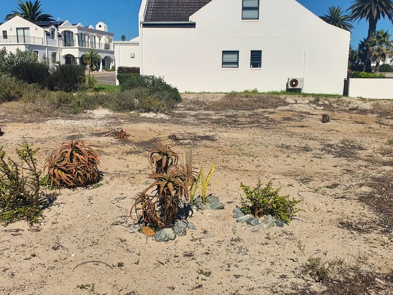 Build your dream home in secure seaside Shelley Point golf estate - Photo 1