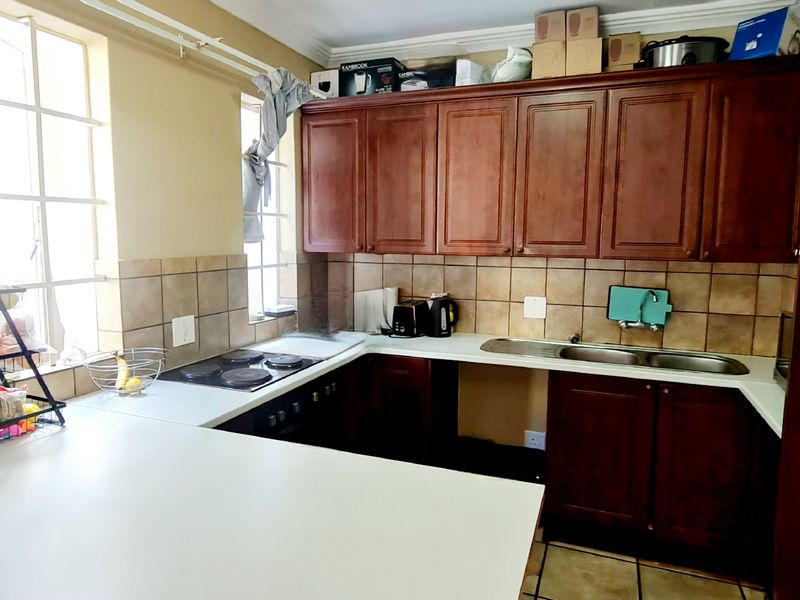 2 Bedroom Townhouse in Security Estate For Sale in New Town, Louis Trichardt - Photo 3