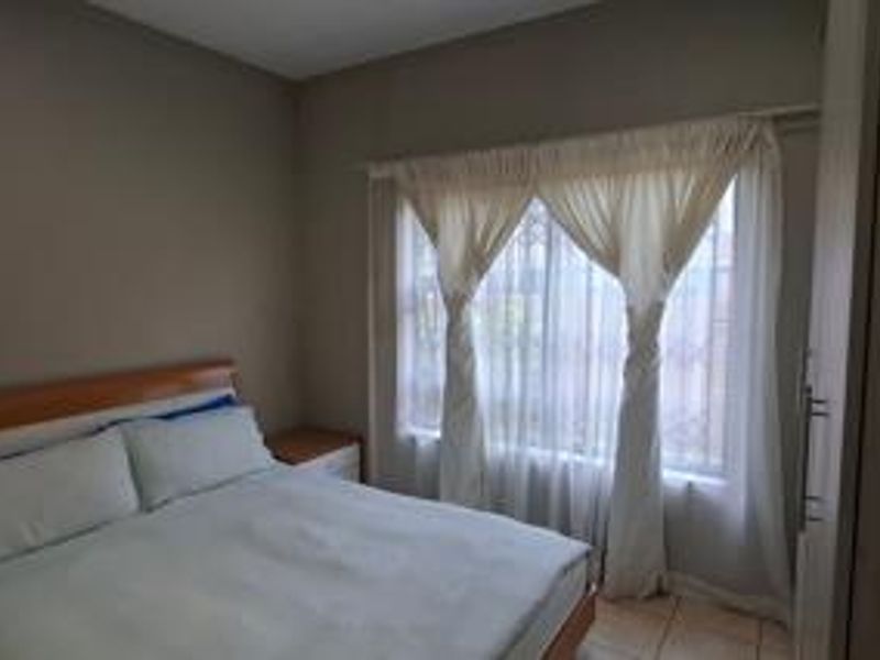 Stop Renting! Own This Modern Garden Home and Forget About Load Shedding - Photo 10