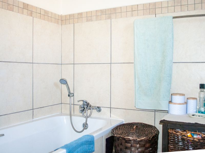 Contemporary living at St Aidans, Barbeque Downs - Photo 10