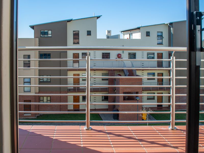 Contemporary living at St Aidans, Barbeque Downs - Photo 4