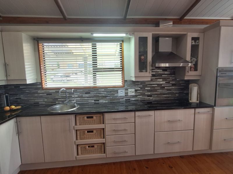 Double-Storey Family Home with Dual Living Potential! - Photo 4