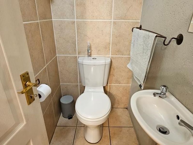 Beautiful 3 Bedroom Duplex in a Secure Estate - Photo 10