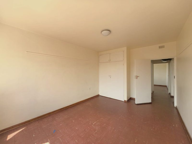 Spacious First Home - Photo 10