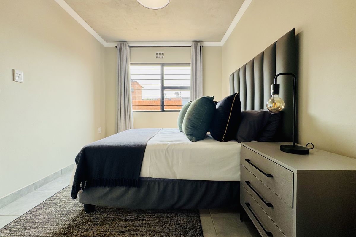 Brand New Modern 2-Bedroom Apartment in Sinoville - Photo 3