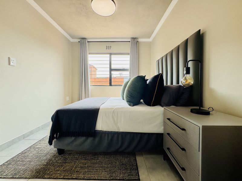 Brand New Modern 2-Bedroom Apartment in Sinoville - Photo 3