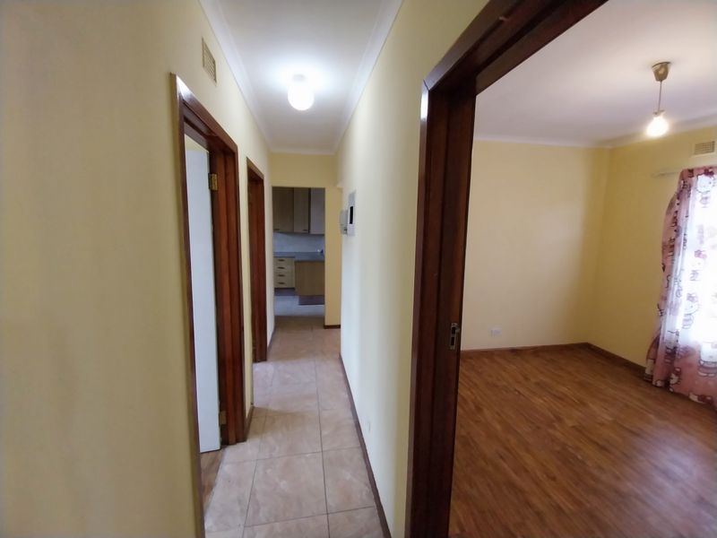 Three Bedroom House To Rent In Southernwood - Mthatha - Photo 5