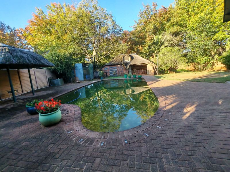 Facebrick 4 bedroom house for sale in Ext 23 - Photo 4