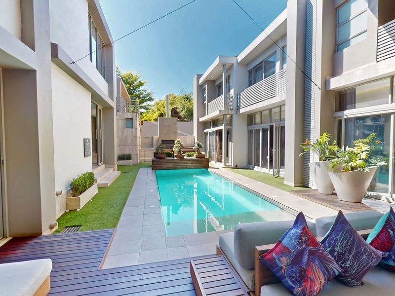 Exclusive Guesthouse for Sale in Prestigious Silver Lakes Game Reserve!!! - Photo 4