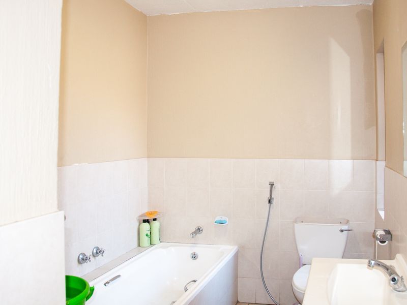 2 Bed Ground Floor  in Vorna Valley For R899 999 - Photo 8