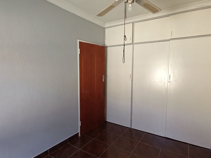 Investors Gem in Rietfontein Modern Townhouse with Fibre and Private Garden! - Photo 9
