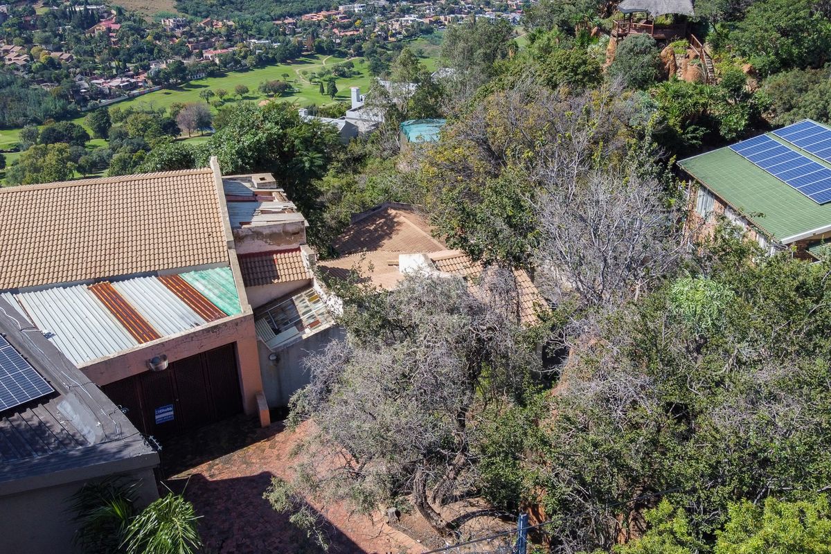 Renovate or Rebuild with Spectacular Views - Photo 2