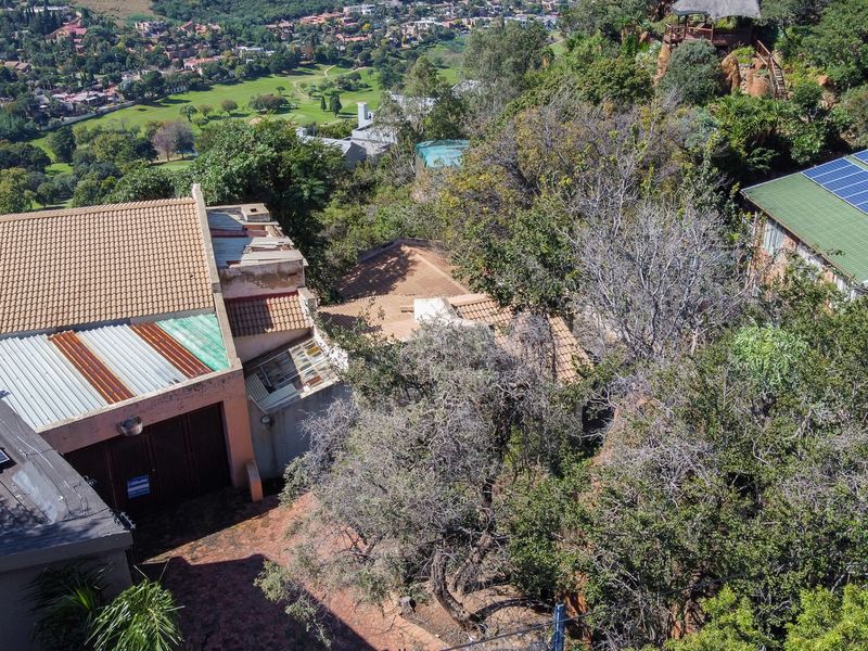 Renovate or Rebuild with Spectacular Views - Photo 2