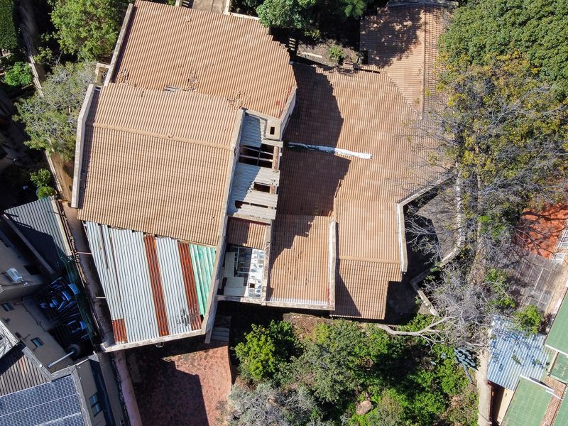 Renovate or Rebuild with Spectacular Views - Photo 5