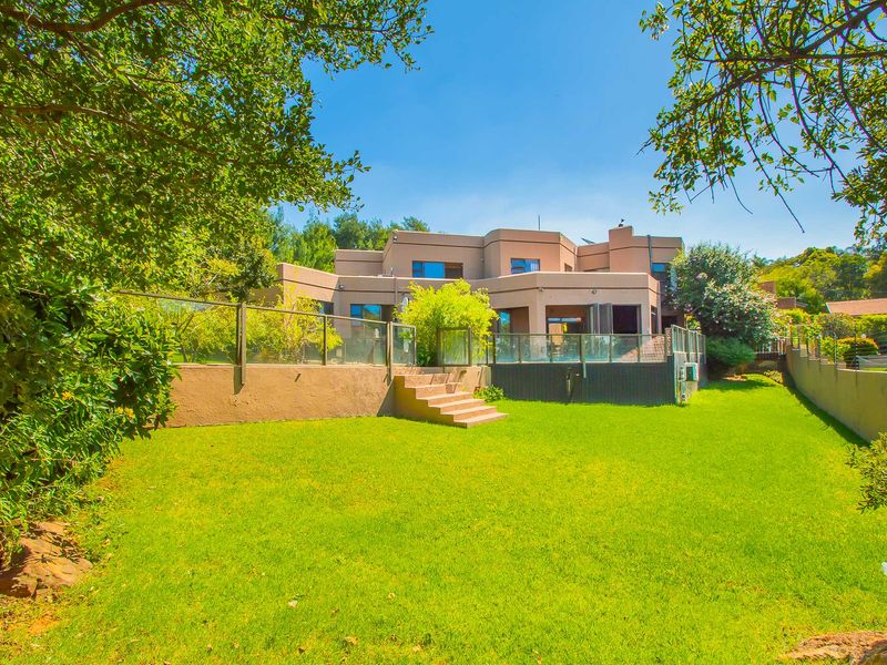 A Home of Distinction Set Amidst Natural Splendour - Photo 3