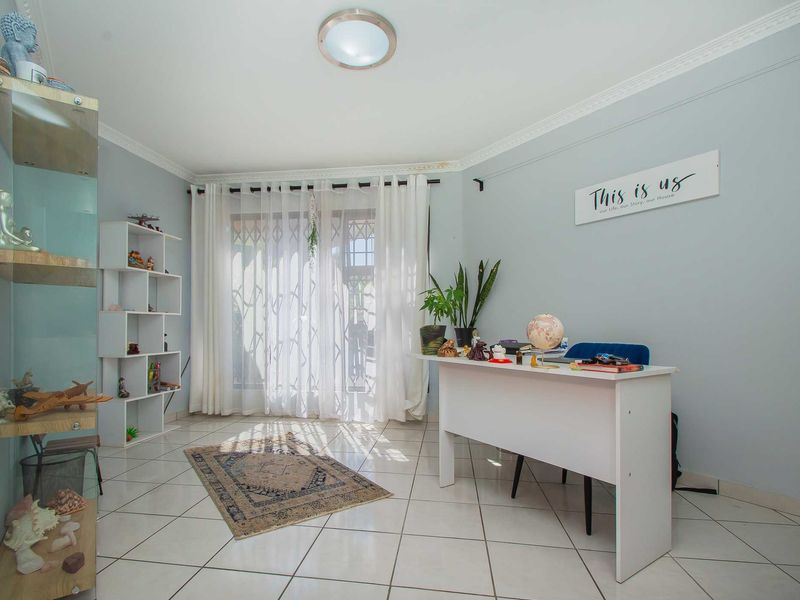 A Home of Distinction Set Amidst Natural Splendour - Photo 5