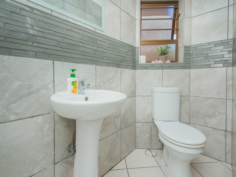 A Home of Distinction Set Amidst Natural Splendour - Photo 10