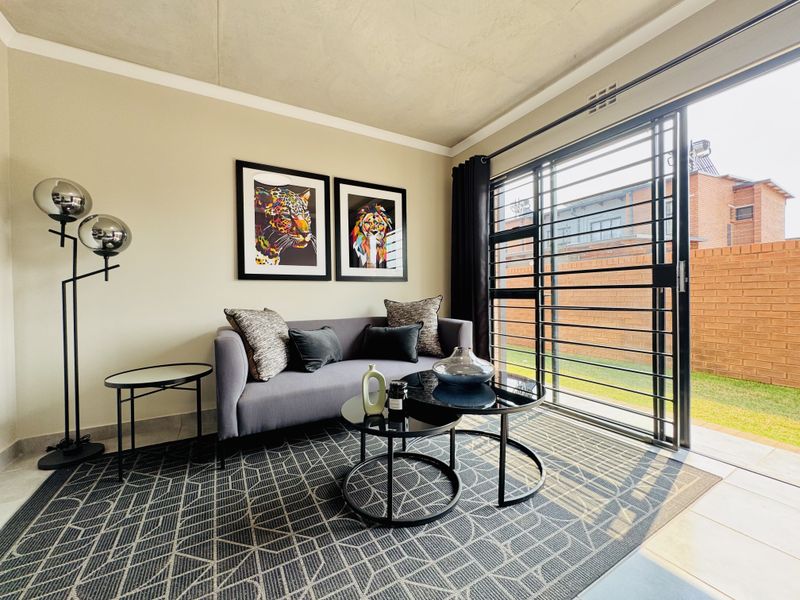 Modern 2-Bedroom Apartment for Sale in Montana - Photo 2