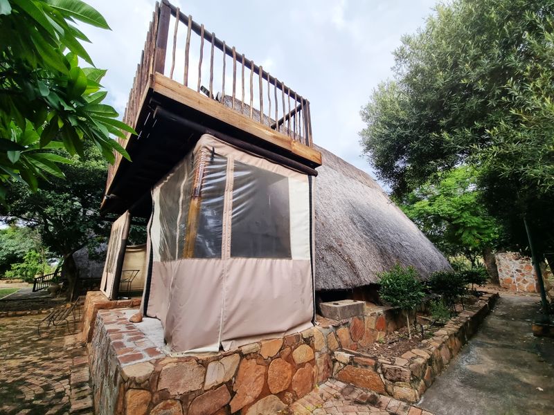 Utopia Nature Estate - Charming 1-Bedroom  Bed & Breakfast or Weekend Getaway! - Photo 3