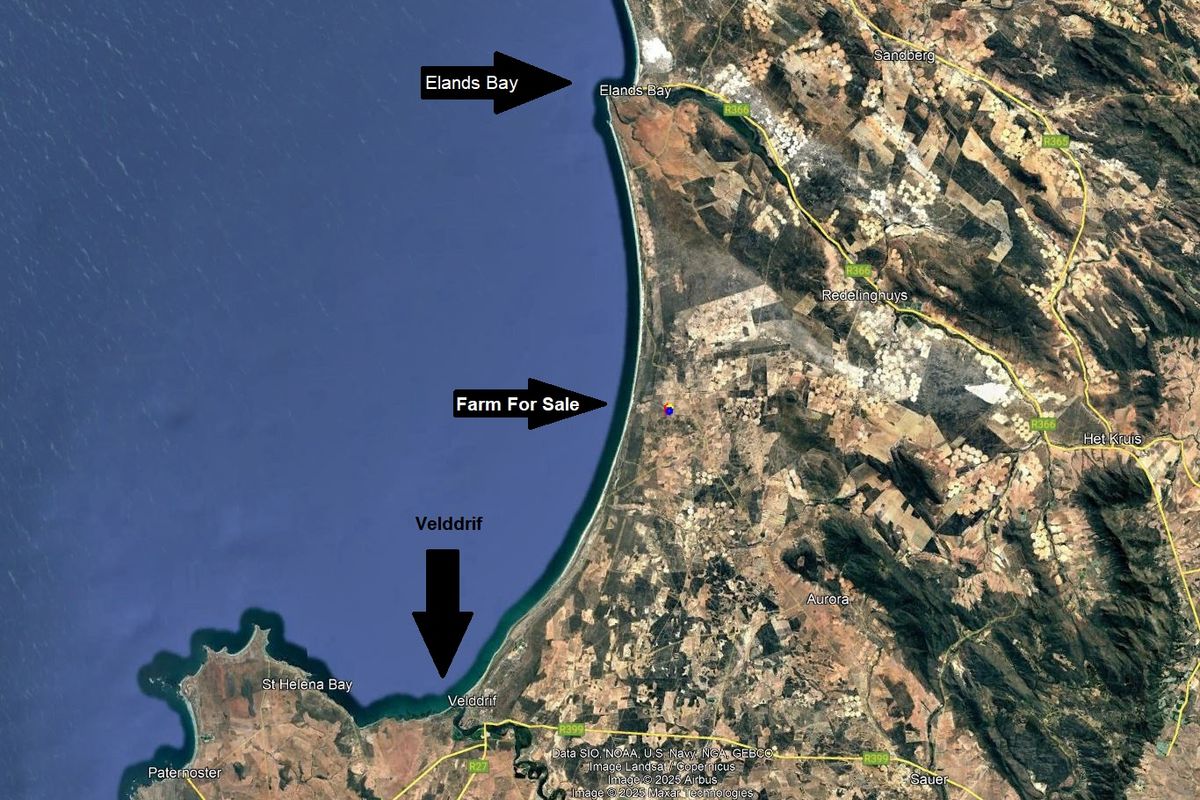 Satellite aerial view showing the coastal location of the property between Elands Bay and Velddrif.