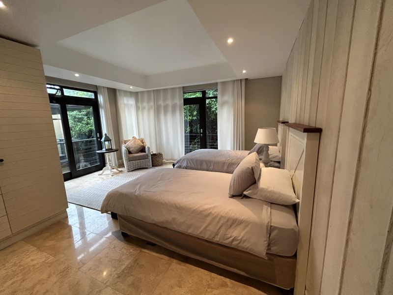 Luxury Apartment on Secure Golf Estate! - Photo 6