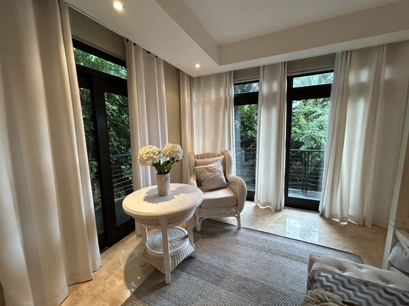 Luxury Apartment on Secure Golf Estate! - Photo 2