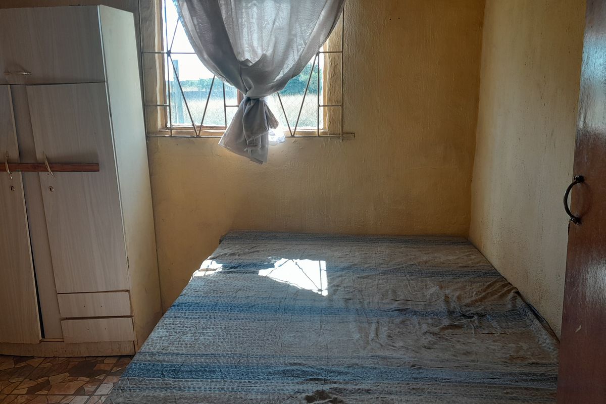 Room for Rent – R 2100.00 P/M Balfour, Mpumalanga - Photo 2