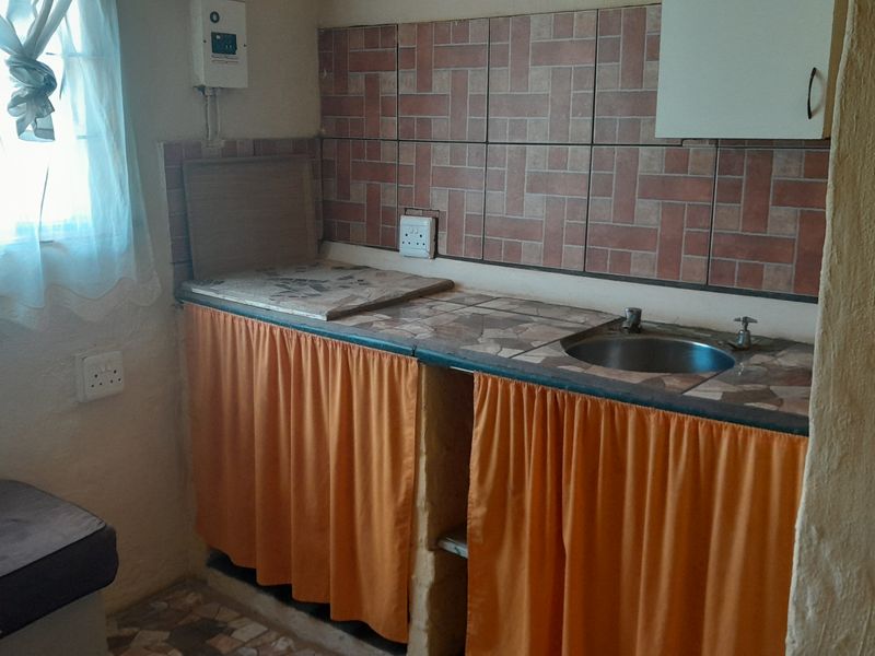Room for Rent – R 2100.00 P/M Balfour, Mpumalanga - Photo 5